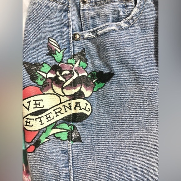Ed Hardy Love Eternal Light Vintage wash raw hem jeans Shorts WEHD8000-4 size XL - Picture 4 of 6